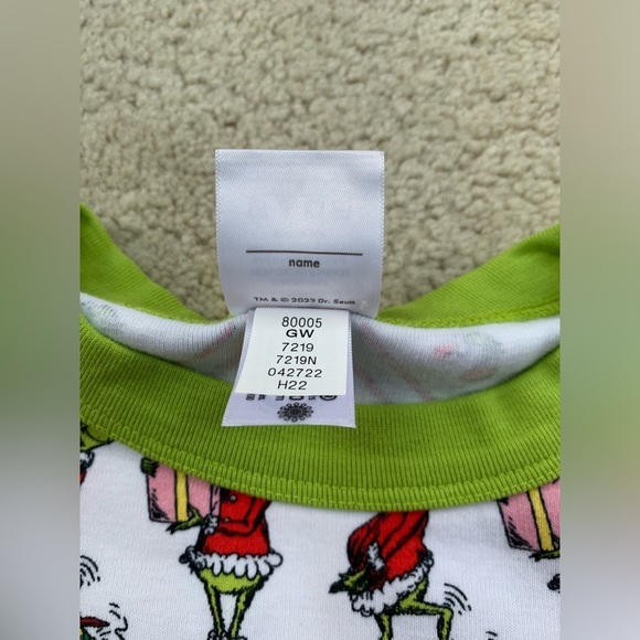 Hanna Andersson Size 150, 12, Grinch Holiday Long John Pajamas - Picture 5 of 7